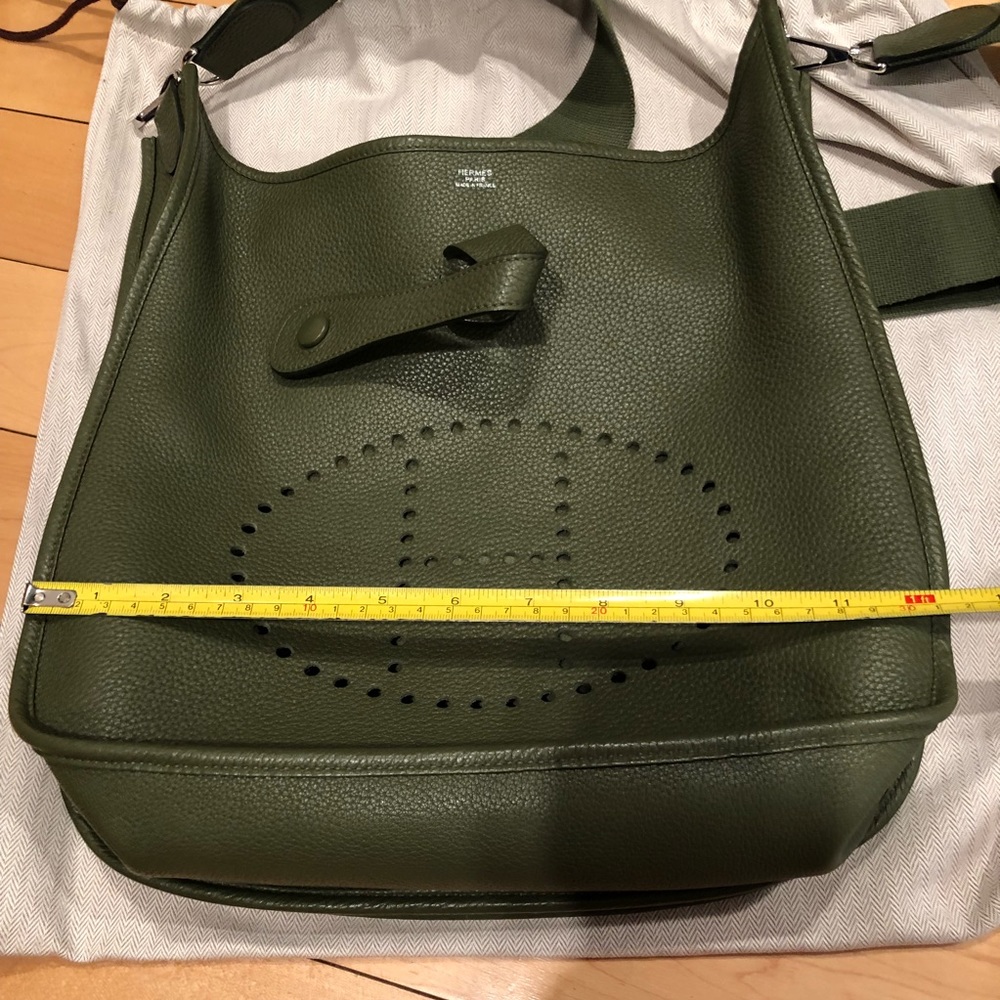 Hermès Evelyne GM crossbody bag, canope green. - Picture 4 of 8